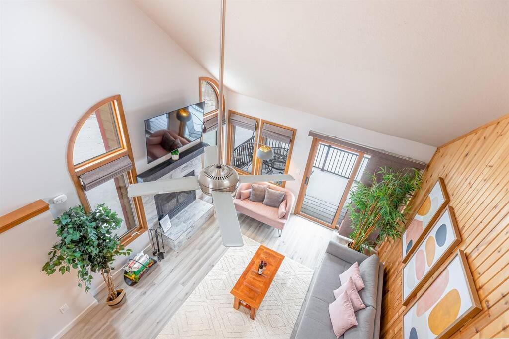 Peaceful 2-Bedroom Townhome Retreat W/Wooded View Galena Dış mekan fotoğraf